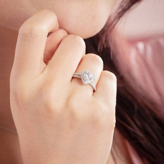 1ct Heart Cut Moissanite Diamond Ring - Black Diamonds New York