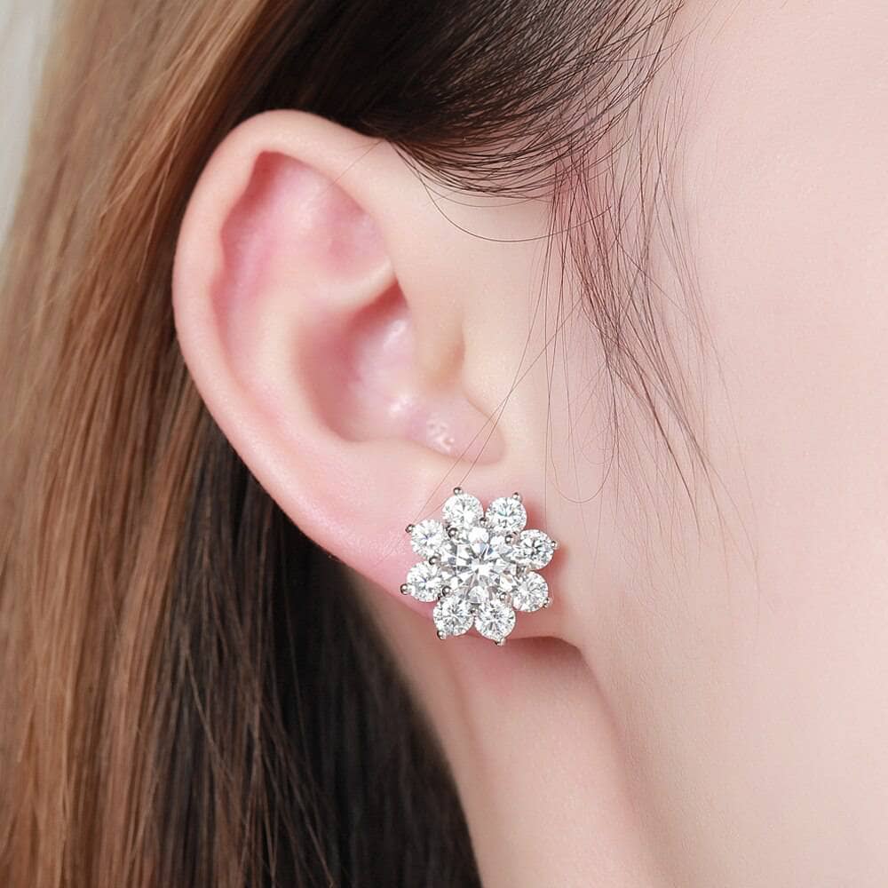 Buy quality Sparkling Snowflake Diamond Earrings Studs in Rose Gold in Pune