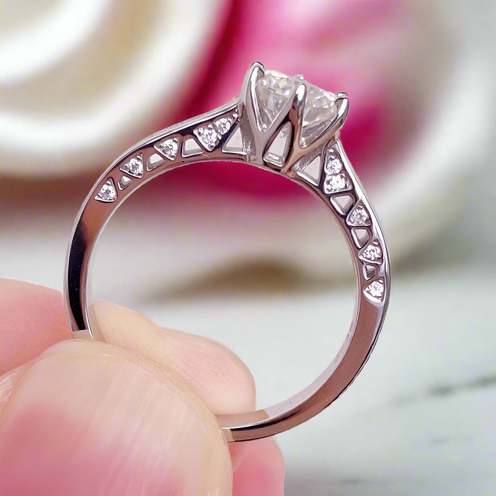 1ct VVS Round Cut Diamond 6 Prong Engagement Ring-Black Diamonds New York