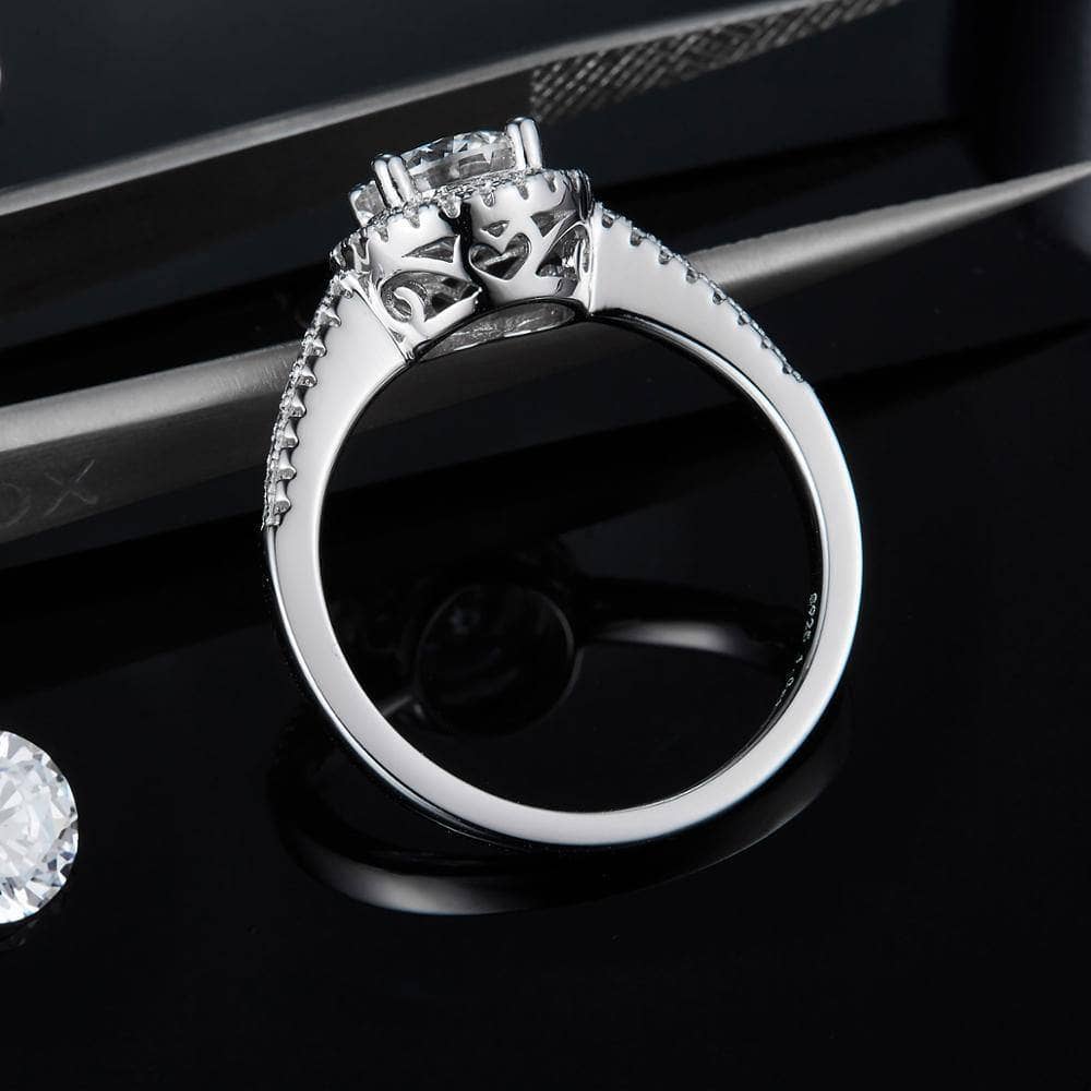 1Ct VVS1 Moissanite Diamond Halo Engagement Ring - Black Diamonds New York