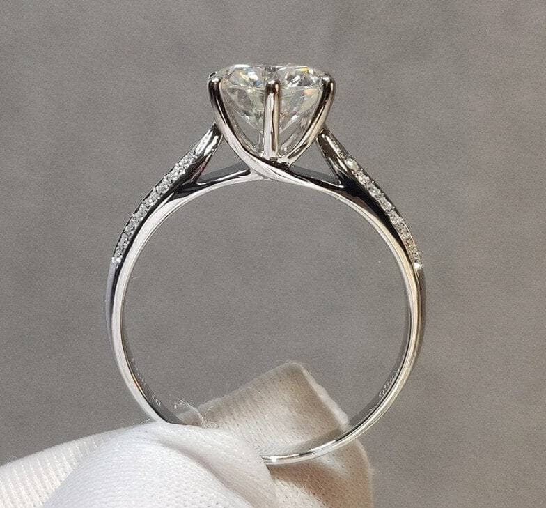 2 Carat Round Cut Moissanite Star Queen Engagement Ring - Black Diamonds New York