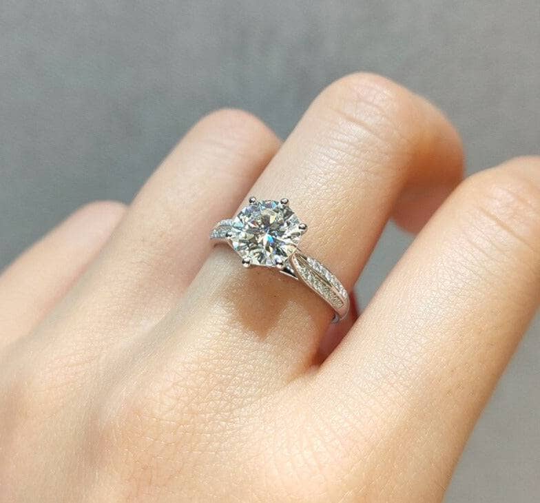 2 Carat Round Cut Moissanite Star Queen Engagement Ring - Black Diamonds New York