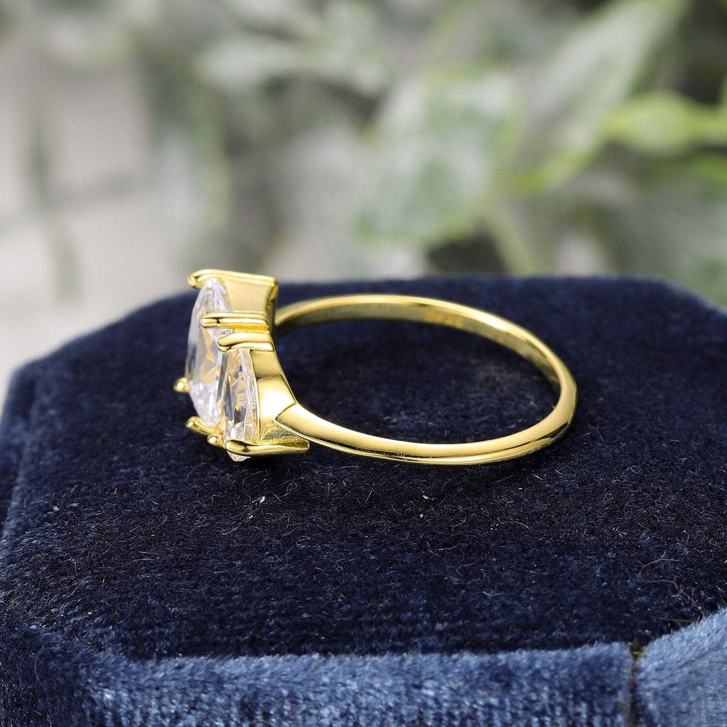 2.8 Carat Diamond Engagement Ring, 14K White Gold, Round