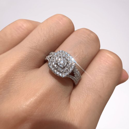 2Pcs Round EVN Stone Engagement Ring Set - Black Diamonds New York
