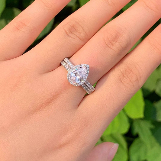 2pcs Tear Drop Shaped EVN Stone Engagement Ring Set-Black Diamonds New York