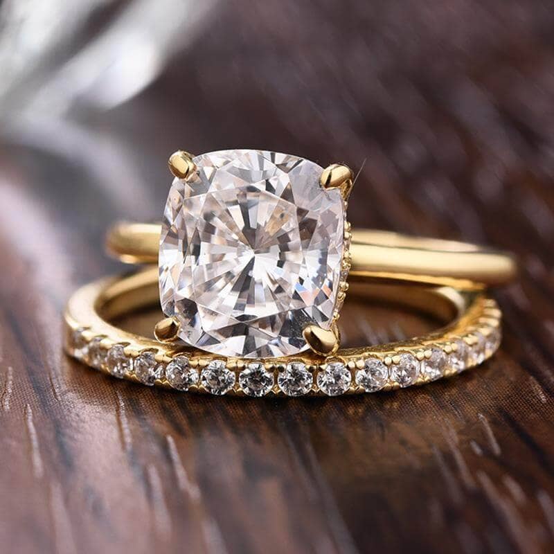 3.0ct 4 Prong Classic Yellow Gold Cushion Cut Bridal Ring-Black Diamonds New York