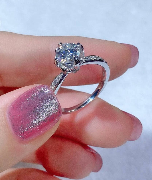 6.5mm 1ct Round Cut DF Moissanite Engagement Ring - Black Diamonds New York