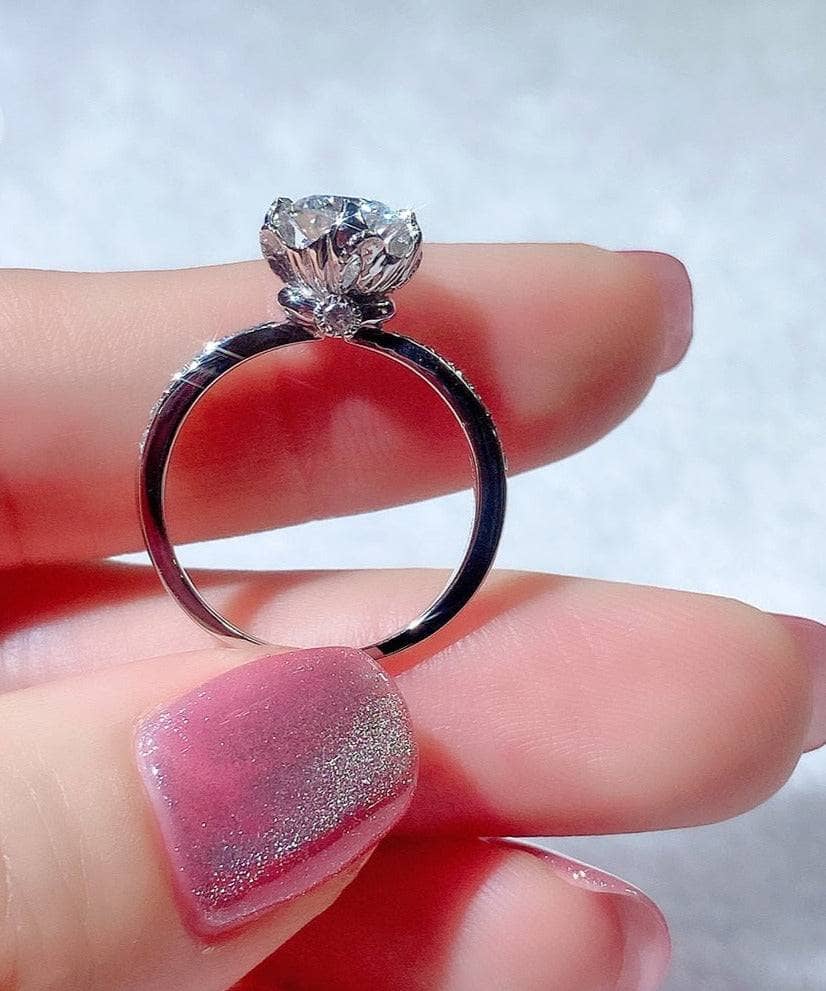 6.5mm 1ct Round Cut DF Moissanite Engagement Ring-Black Diamonds New York