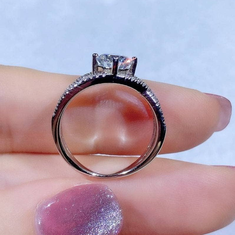 6.5mm 1CT Round Moissanite Criss Cross Engagement Ring - Black Diamonds New York