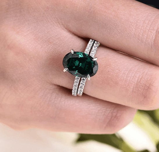 Classic Emerald Green Oval Cut Ring Set - Black Diamonds New York
