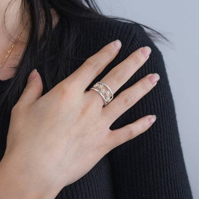 Daisy Flower Adjustable Ring-Black Diamonds New York