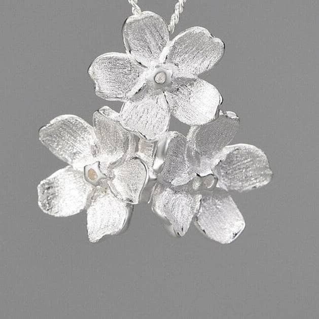 Elegant Forget-Me-Not Flower Necklace-Black Diamonds New York