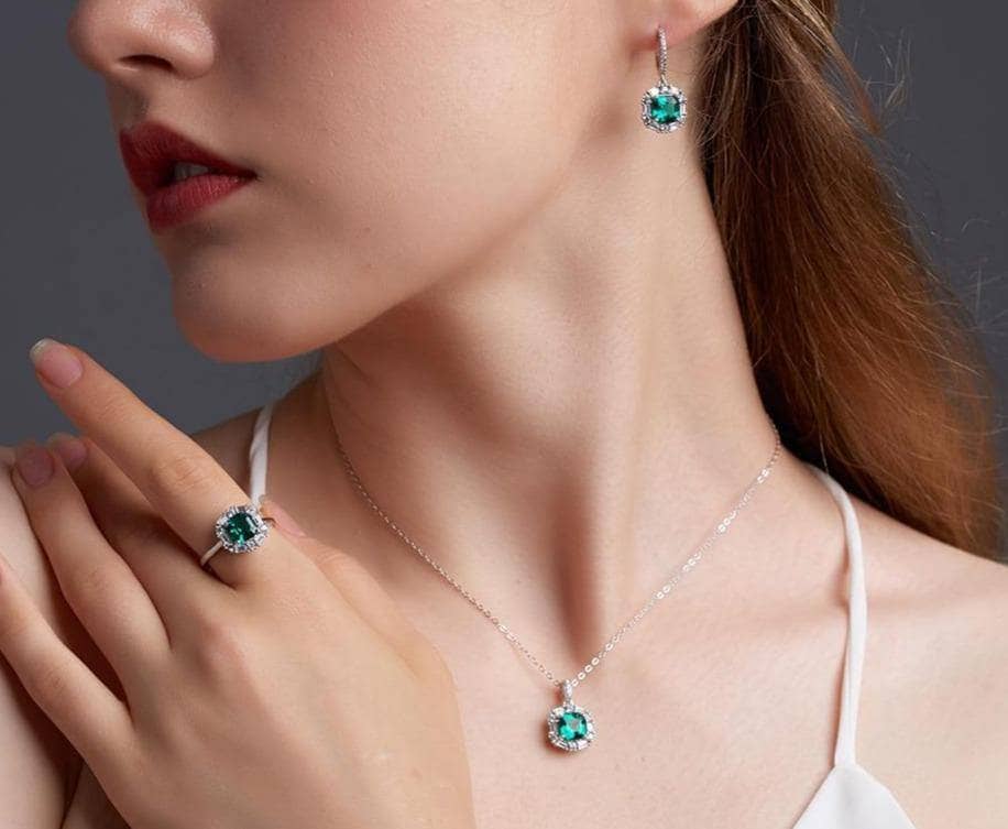 Emerald Gemstone Luxury Jewelry Set-Black Diamonds New York