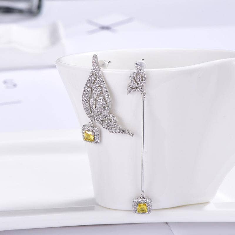 CVD DIAMOND Asymmetrical Wing Fashionable Earrings
