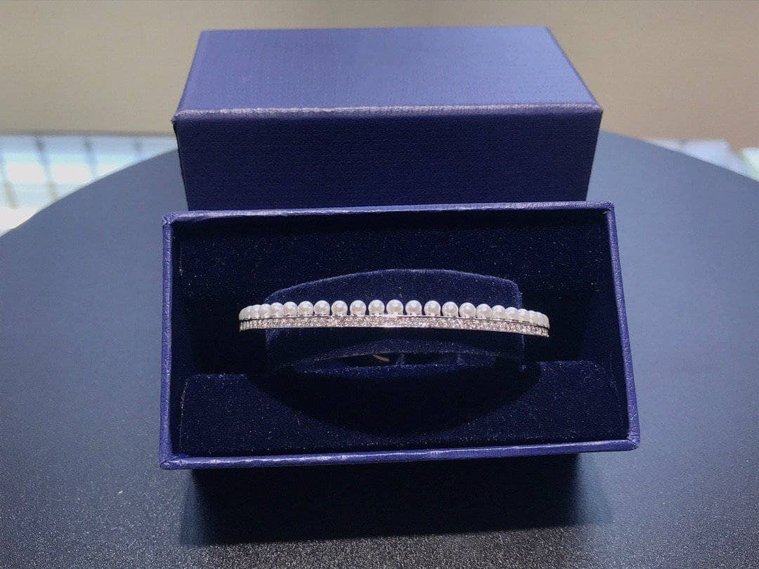 EVN Diamond Luxury Elegant Pearl Bracelet-Black Diamonds New York