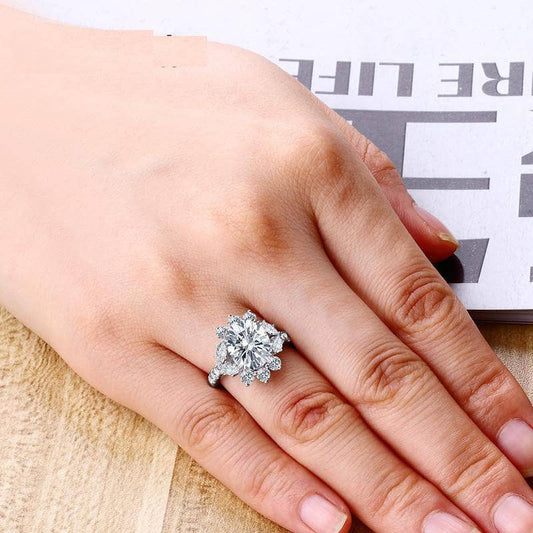 CVD Diamond Luxury Flower Oval Engagement Halo Ring