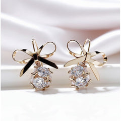 Round Diamond Option Short Simple Bow Earrings