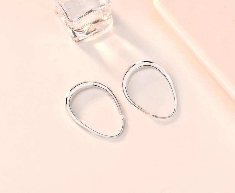 cvd diamond Simple Design of Elliptical Metal Earrings