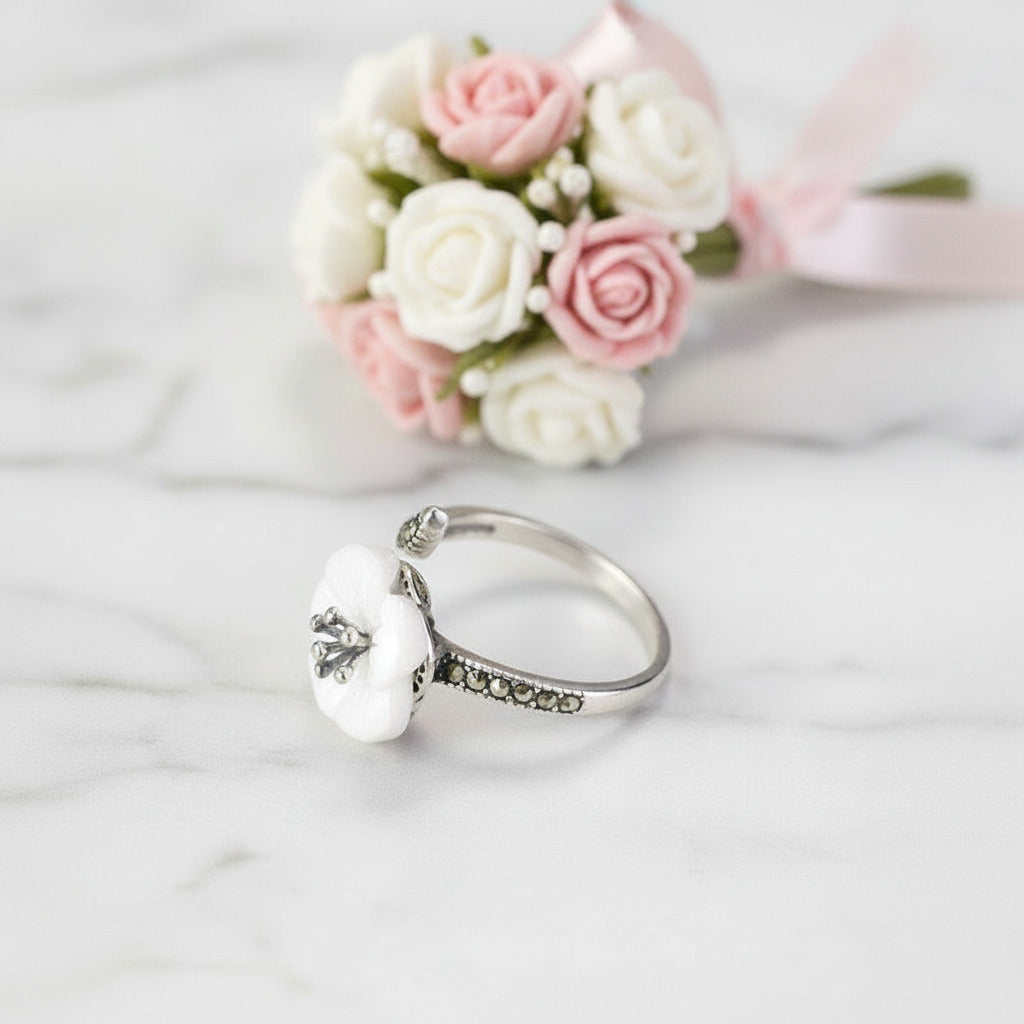 Exclusive Flower Vintage Ring-Black Diamonds New York