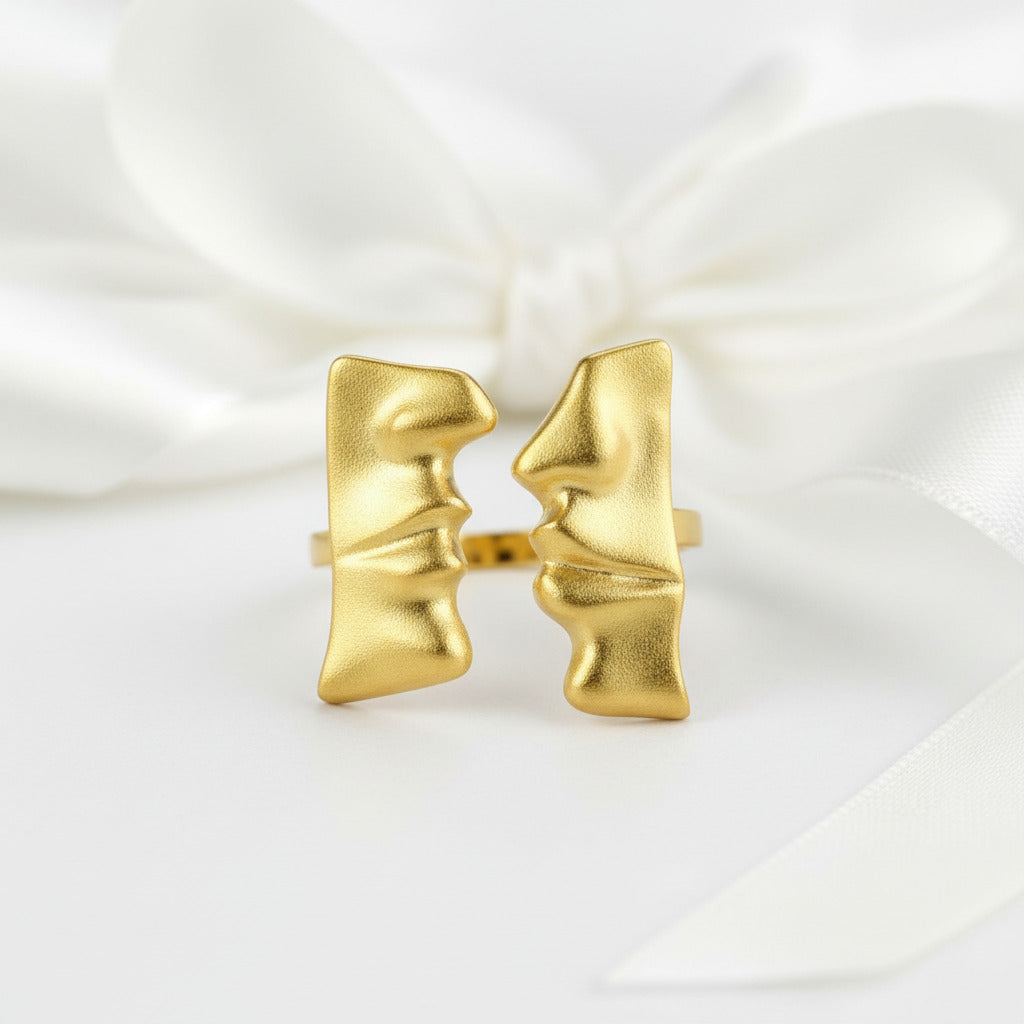 Face to Face Kiss Adjustable Couple Ring-Black Diamonds New York