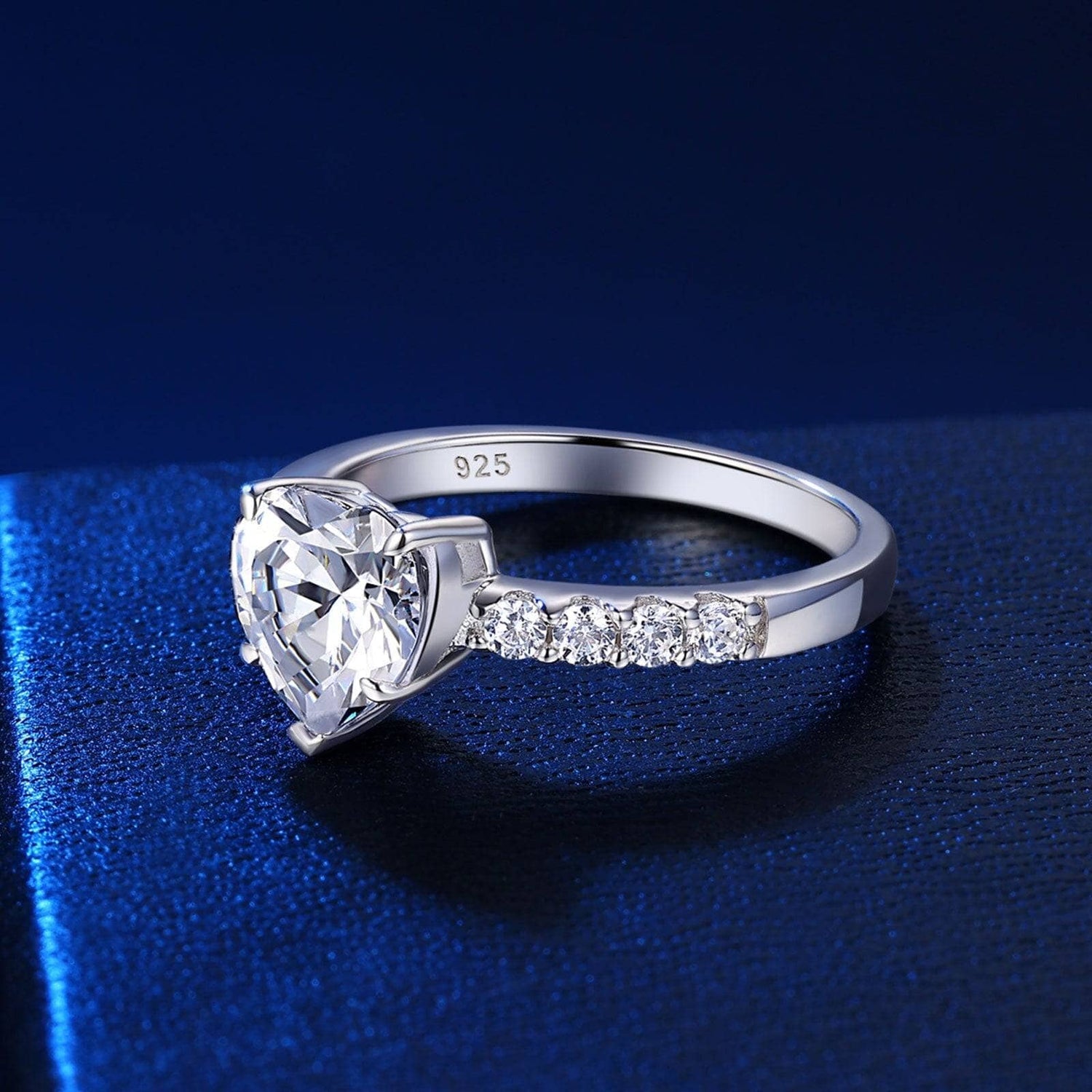 Heart Cut EVN™ Diamond Engagement Ring - Black Diamonds New York
