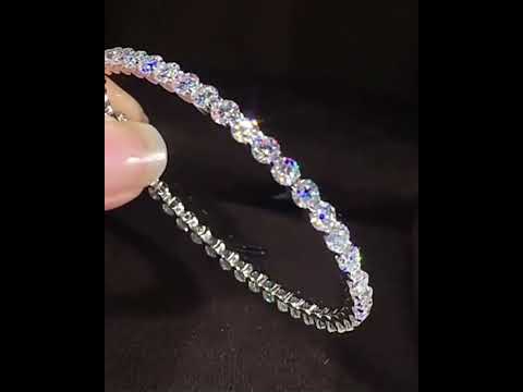 18k White Gold Moissanite Diamonds Cuff Bracelet