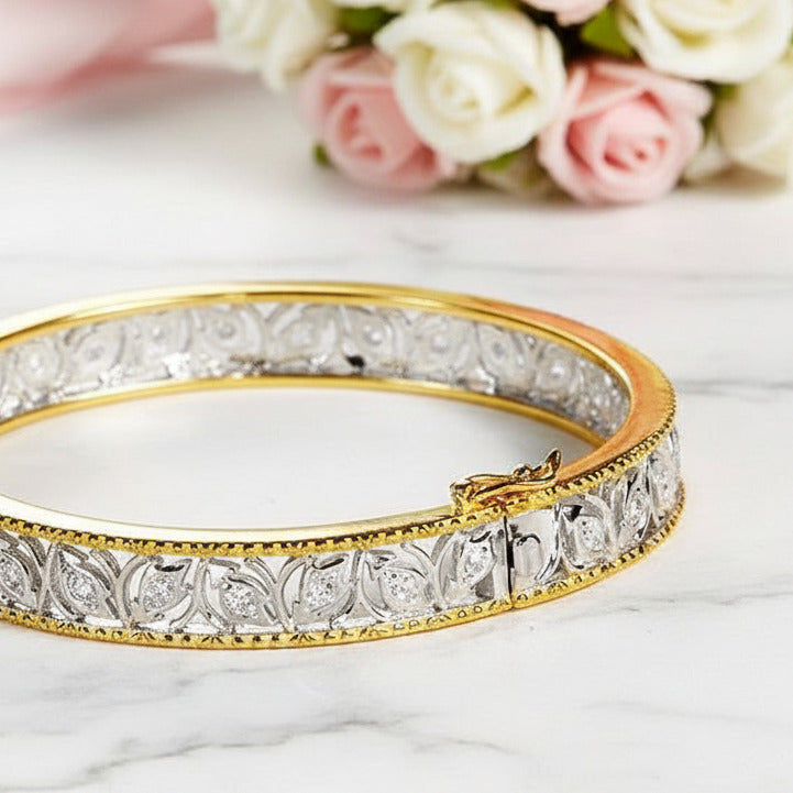Leaf-modeled Ramage Bangle Bracelet with Yellow Gold Border-Black Diamonds New York