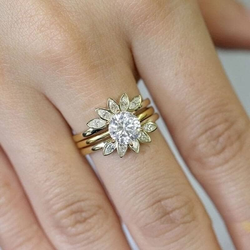 Luxury Flower Shaped CVD Diamond Ring Set- Black Diamonds New York