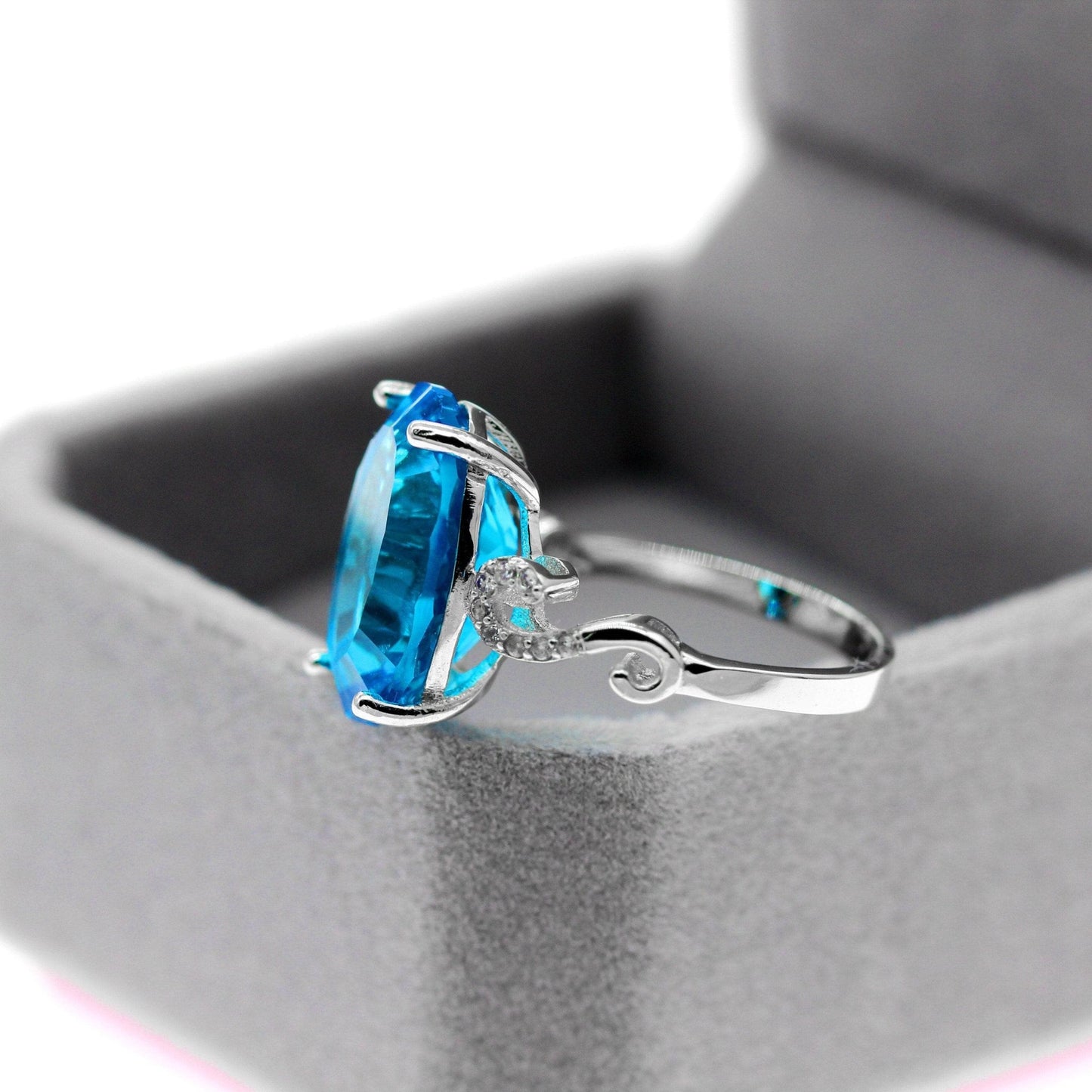 Natural Blue Topaz Ring 10 Carat Gemstone