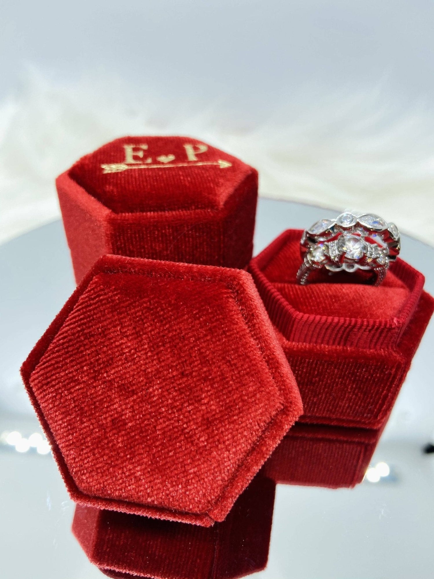 Red Single Slot Hexagon Velvet Ring Box-Black Diamonds New York