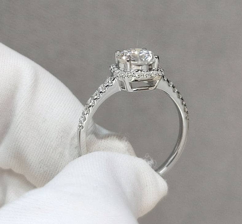 Round Cut 1-2 Carat Moissanite Engagement Ring - Black Diamonds New York