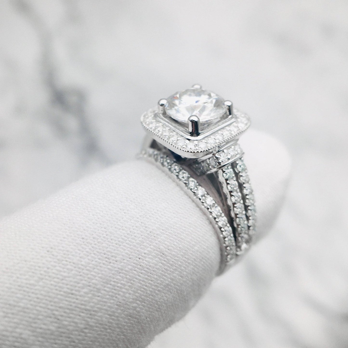 Round Cut Diamond Minimalist Engagement Ring Set-Black Diamonds New York