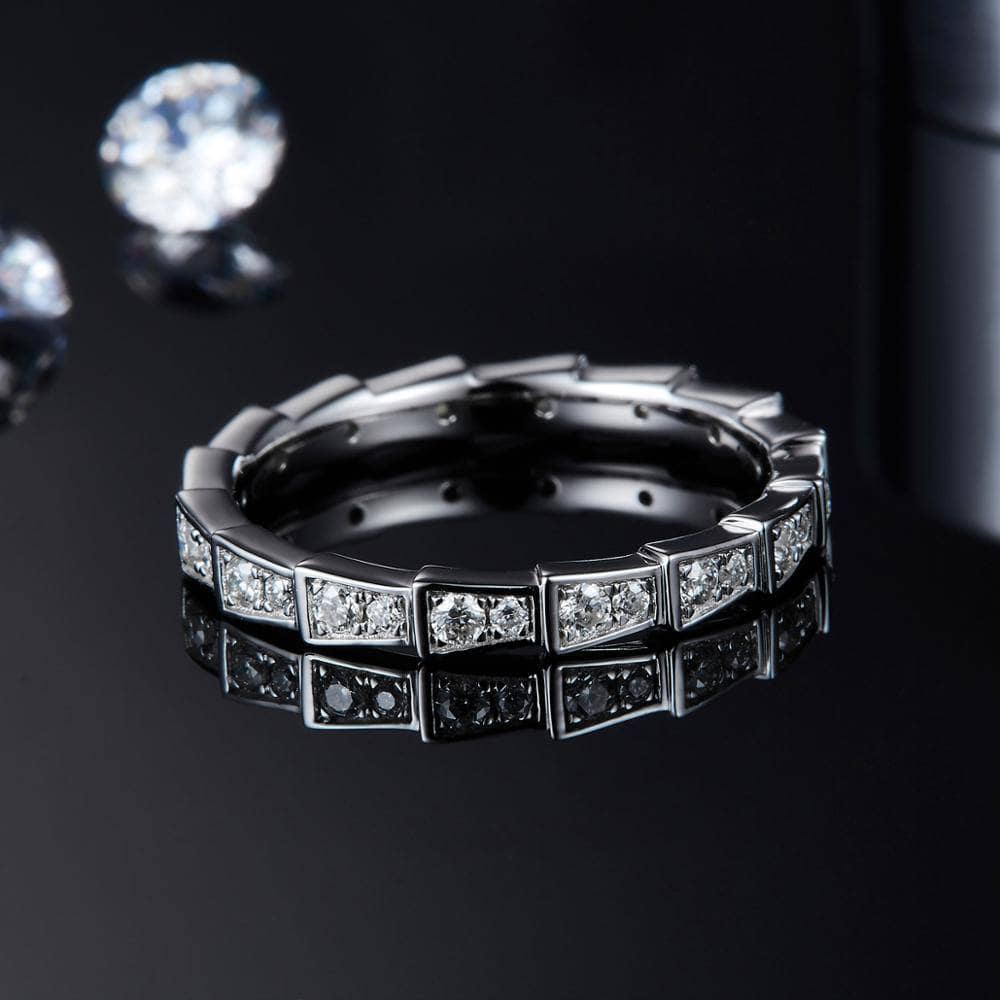 Round Cut Moissanite Wedding Ring - Black Diamonds New York