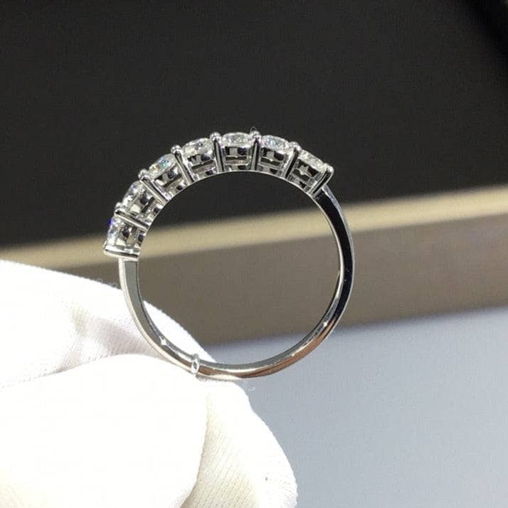 Round Excellent Cut Moissanite Diamond Ring - Black Diamonds New York