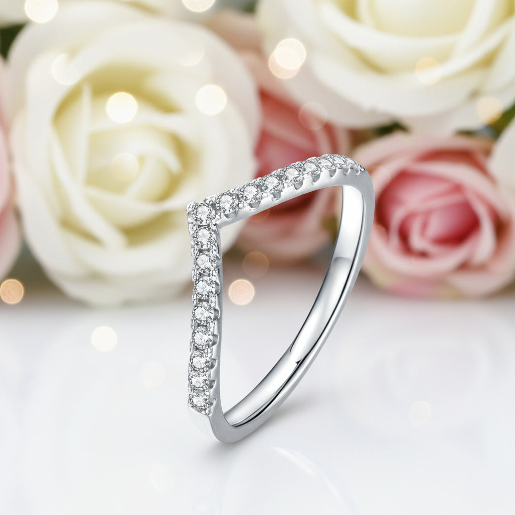 Round Diamond V Ring Band-Black Diamonds New York