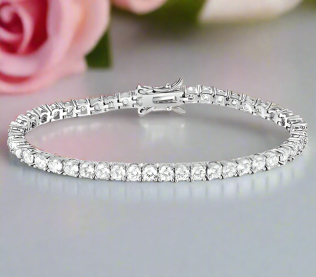 Simple White Round Cut Bracelet-Black Diamonds New York