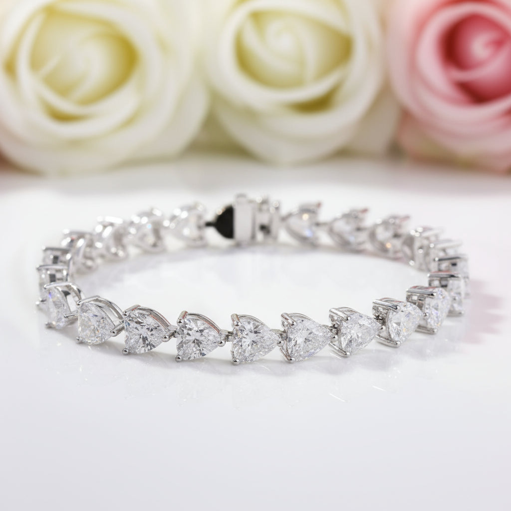 Stunning Heart Cut Bracelet In White Gold-Black Diamonds New York