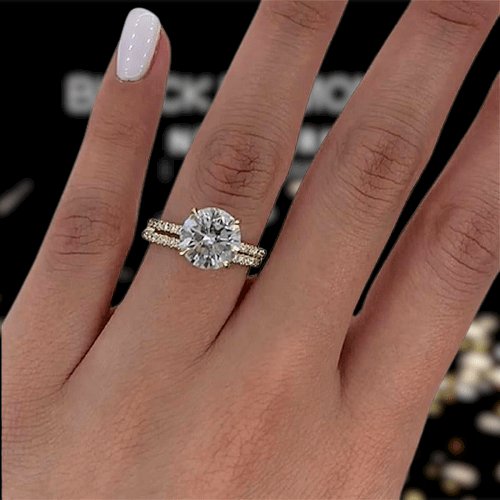 Classic round diamond ring Clearance